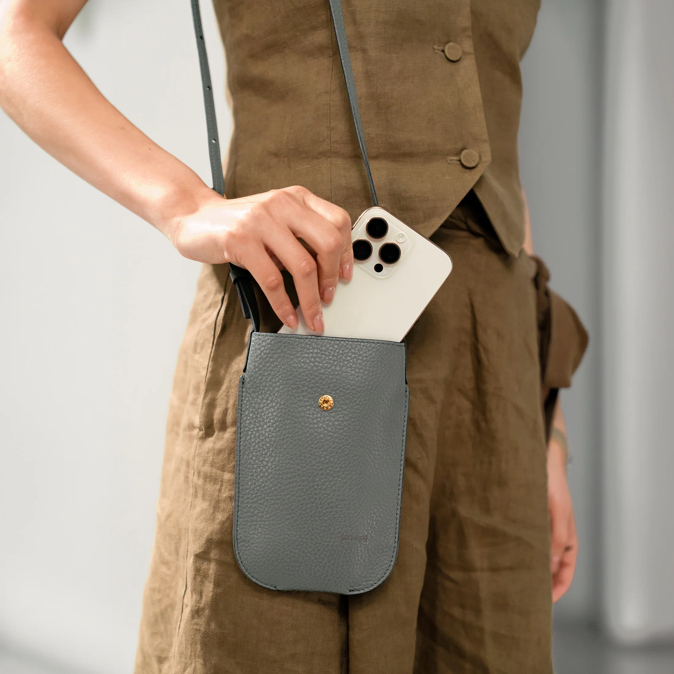 ZANA Phone Pouch - Image 4