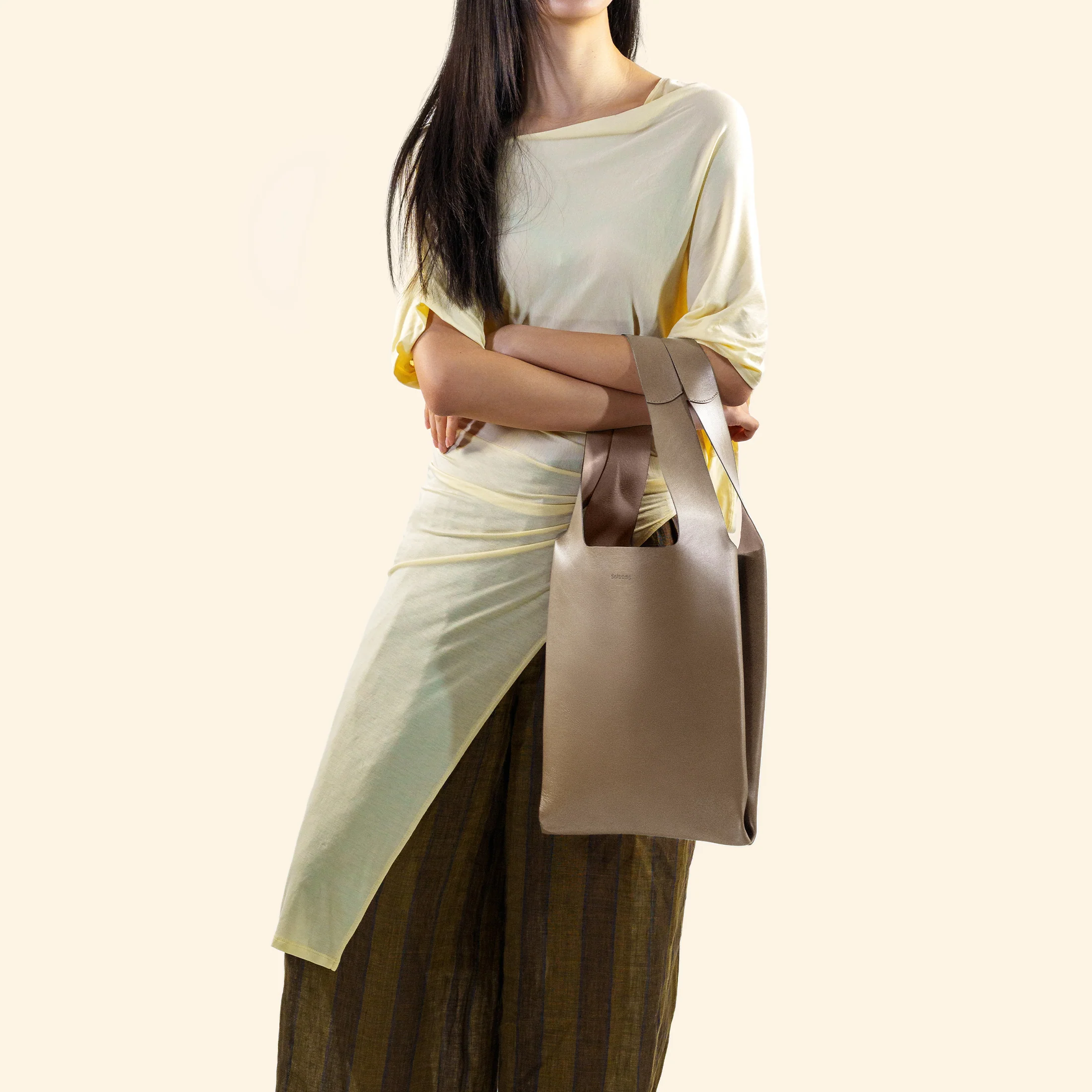 VERA Minimalist Shopper Tote Bag - Image 2
