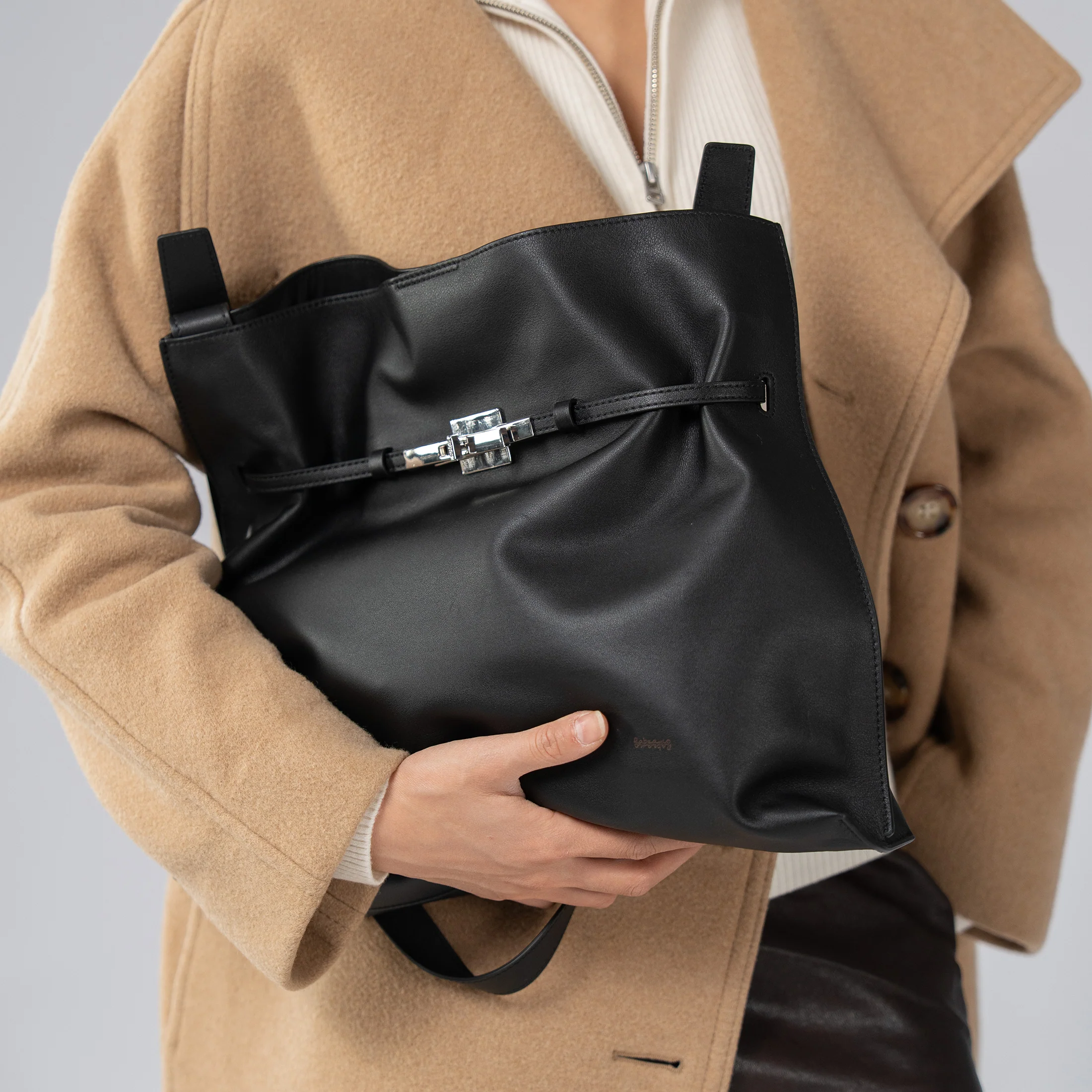 SAOI Belt Tote II - Image 3