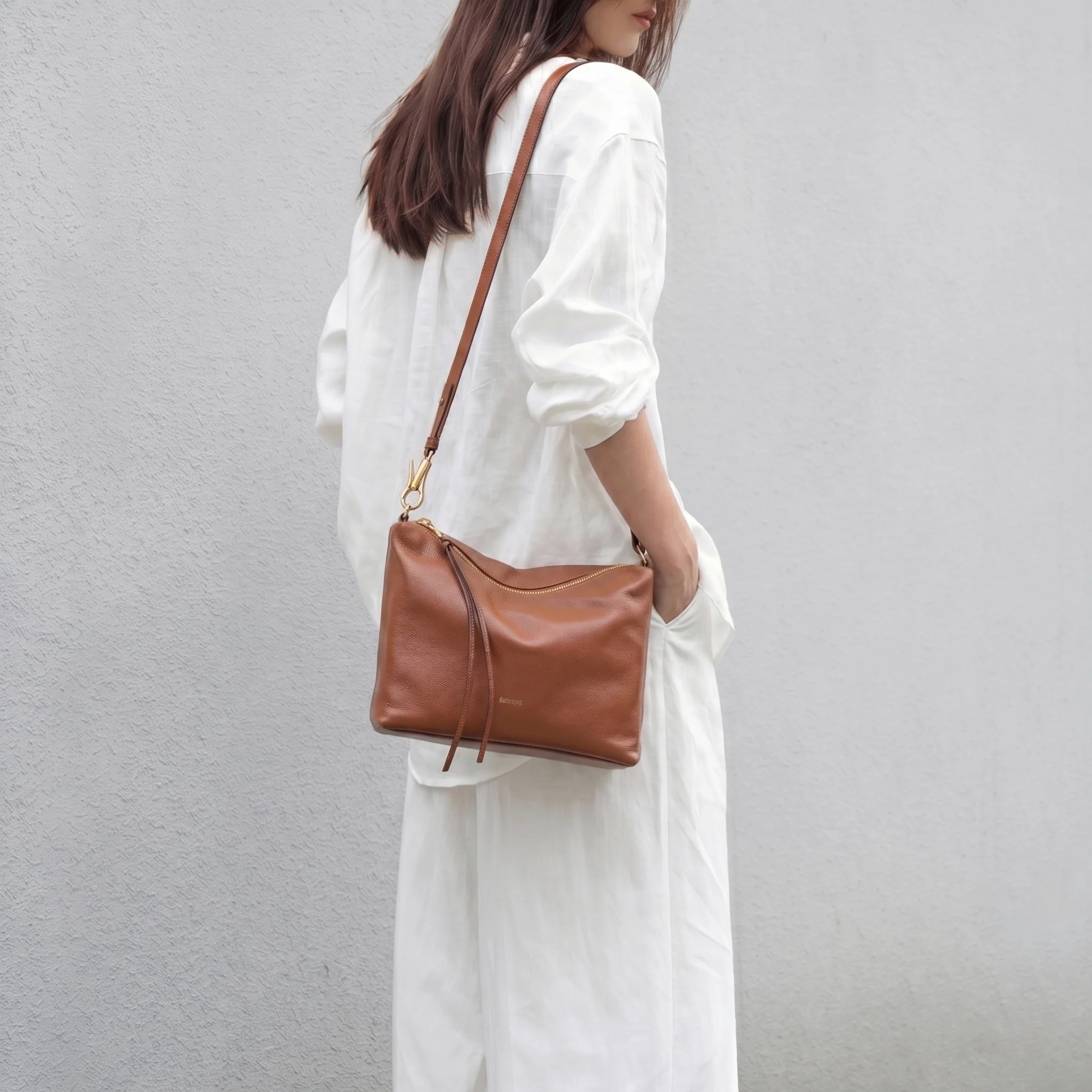 Clip Hobo Bag - Image 2