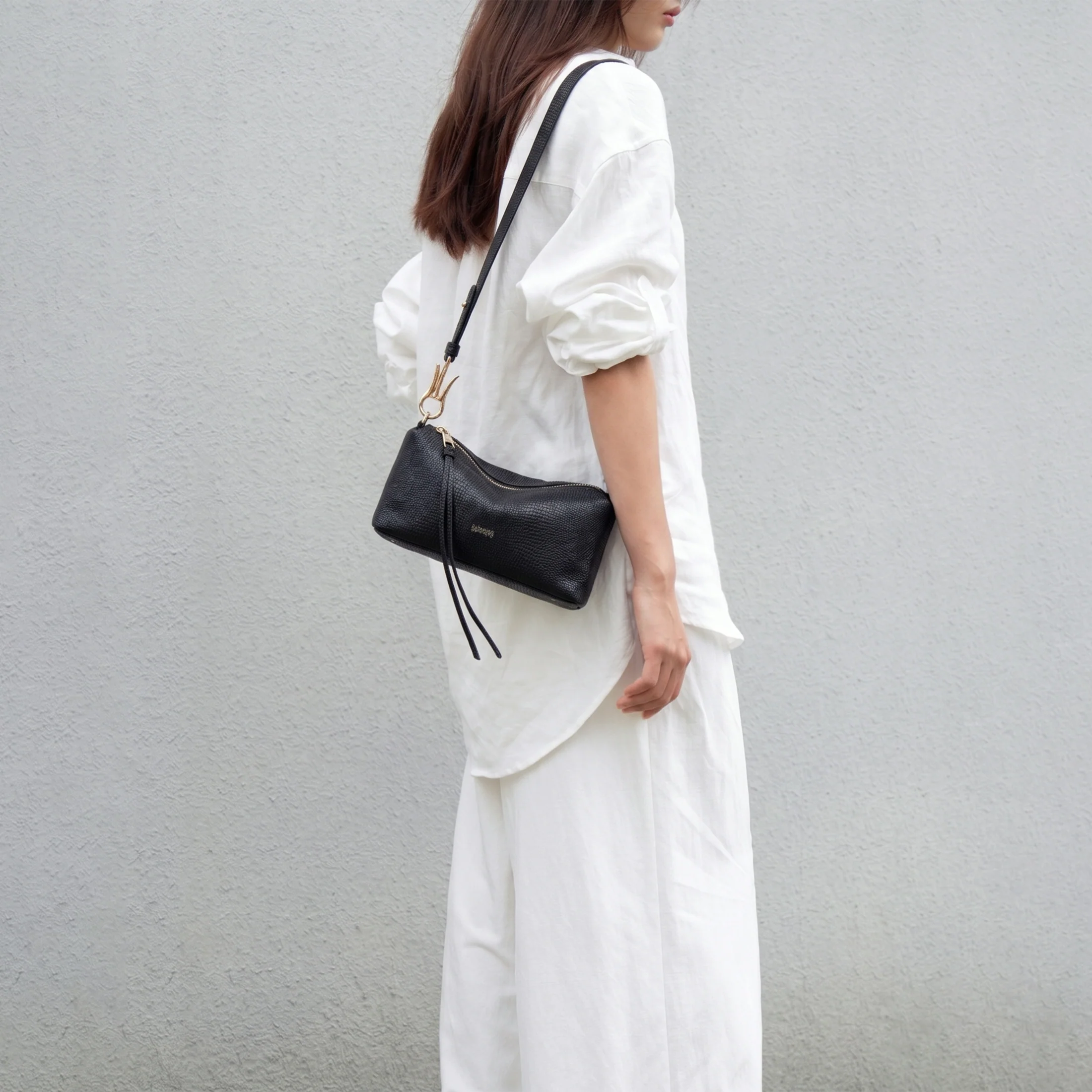 Clip Clutch Bag - Image 3